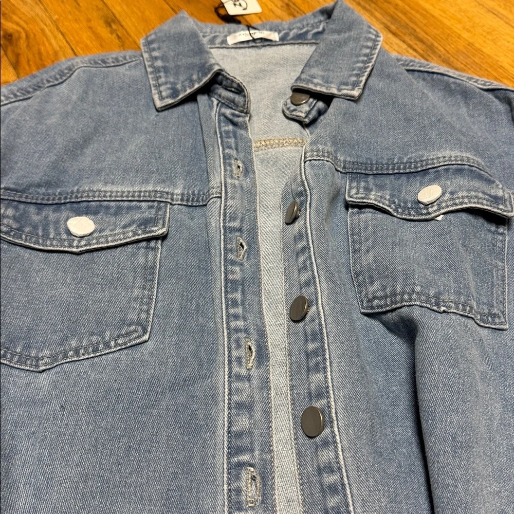 Zeagoo Light Blue Denim Jacket NWT
Oversized - Picture 3 of 4